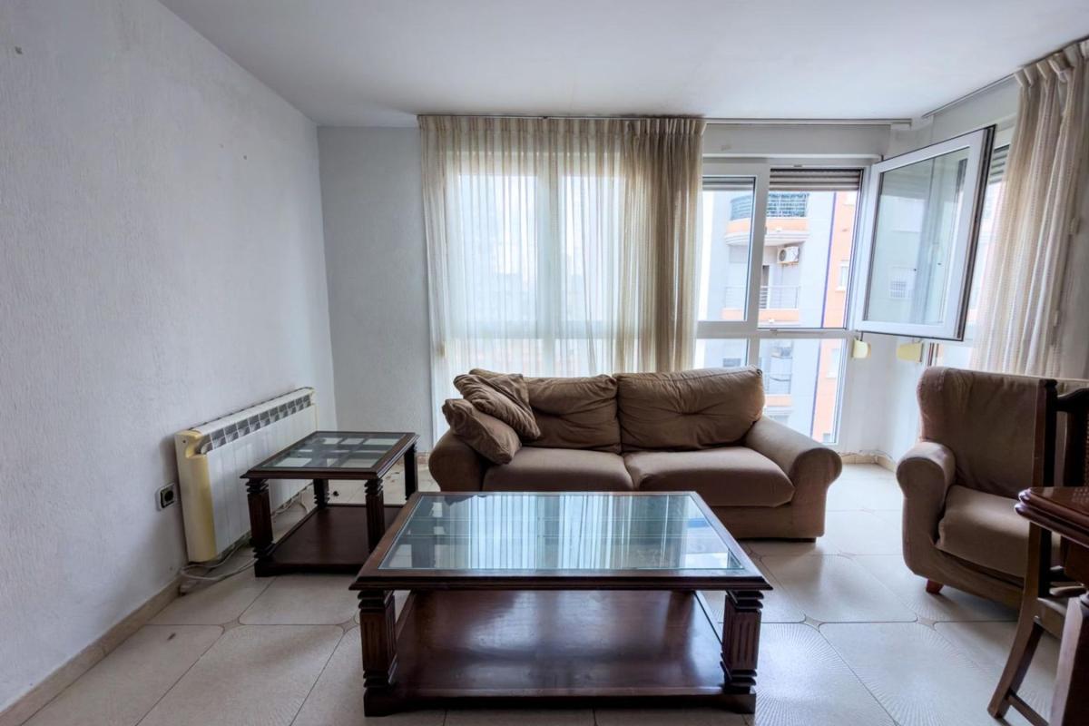 Venta de piso en Piso en Calle Ramón Gallud, Las Piscinas Naturales, Torrevieja, Torrevieja
photo 4