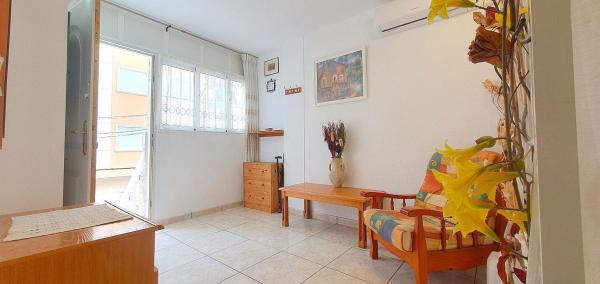 Дуплекс на продажу в Dúplex en Calle Arquitecto Larramendi, 16, Avenida Habaneras - Curva de Palangre, Torrevieja, Торревьеха photo 3
