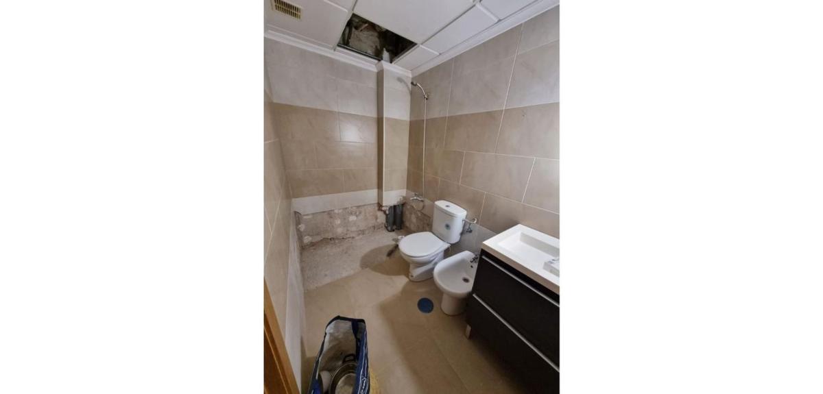 Sprzedaż mieszkania w Piso en Calle Campoamor, Puerto Deportivo, Torrevieja, Torrevieja
photo 4