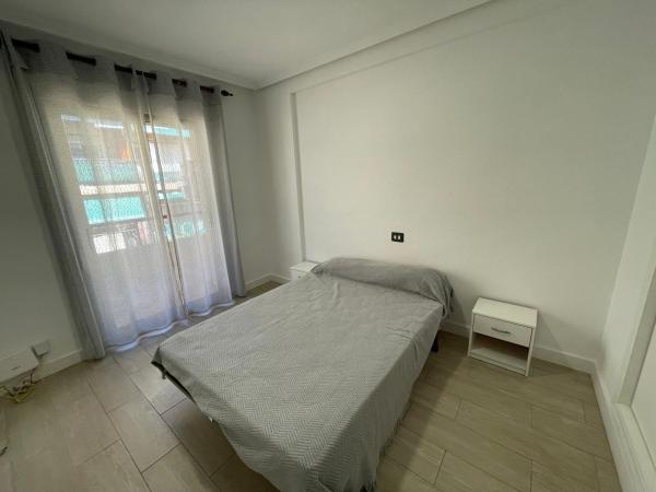 Sprzedaż mieszkania w Piso en El Acequión, Torrevieja, Torrevieja
thumbnail 1