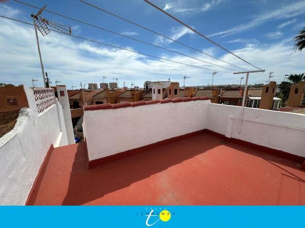 Chalet adosado en Calle Ebro, Zona los Frutales, Torrevieja thumbnail 2
