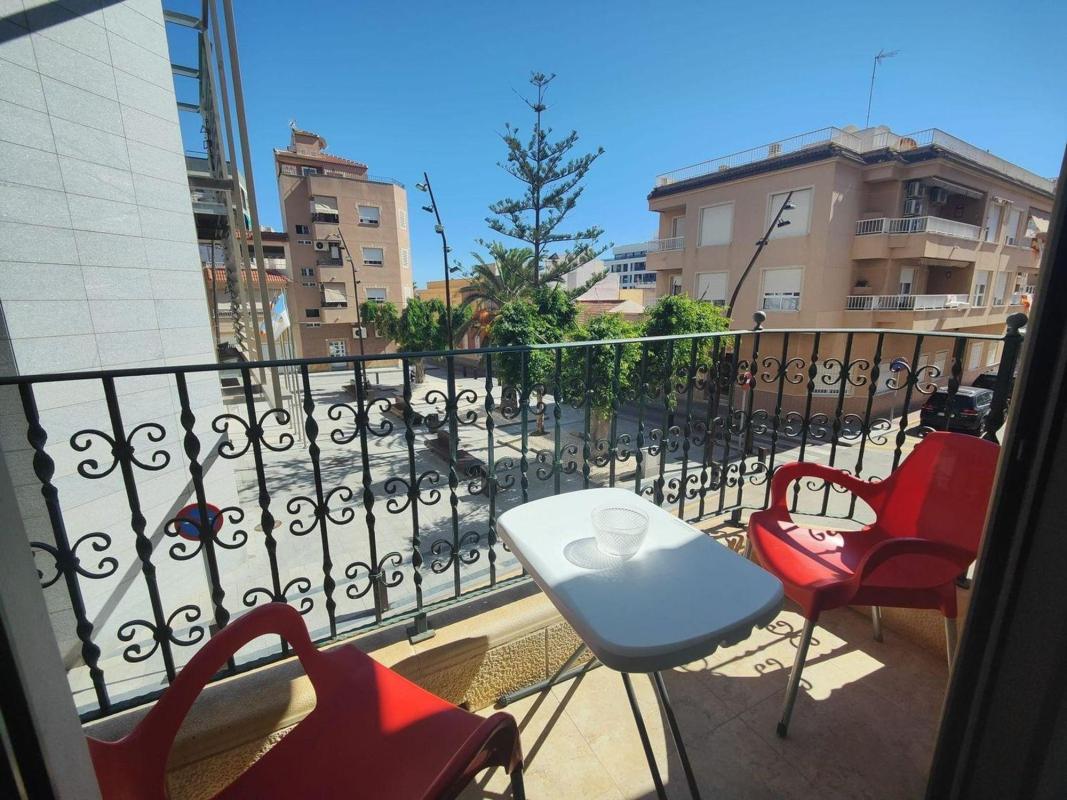 Sprzedaż mieszkania w Piso en Calle de la Purificación, Gaspar Perrelló, Torrevieja, Torrevieja
photo 1