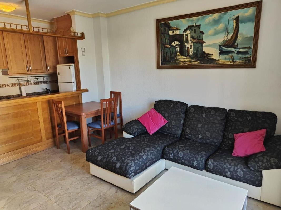 Sprzedaż mieszkania w Piso en Calle de la Purificación, Gaspar Perrelló, Torrevieja, Torrevieja
photo 4