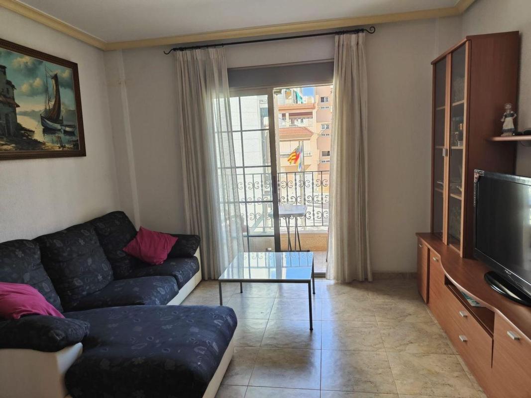 Sprzedaż mieszkania w Piso en Calle de la Purificación, Gaspar Perrelló, Torrevieja, Torrevieja
photo 5