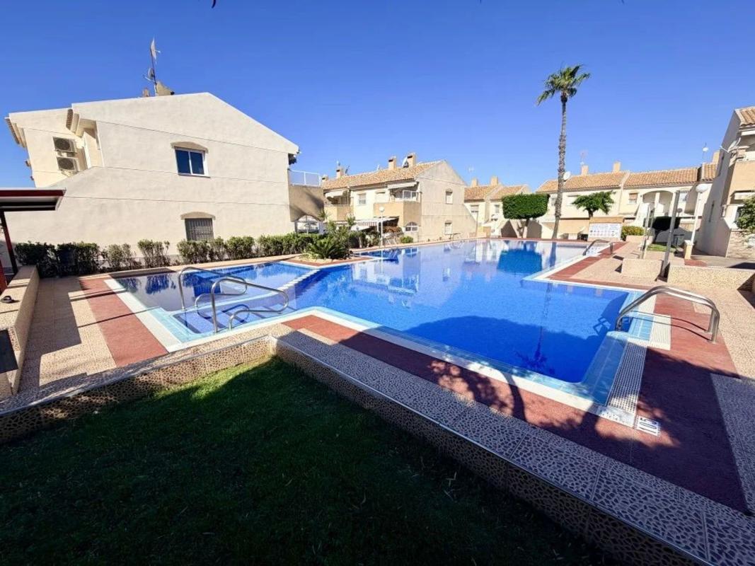 Продажа квартиры на Piso en Calle del Toboso, Aguas Nuevas, Torrevieja, Торревьеха
photo 4