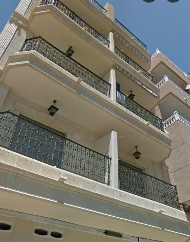 Venta de piso en Piso en Calle de la Purificación, Gaspar Perrelló, Torrevieja, Torrevieja
photo 1