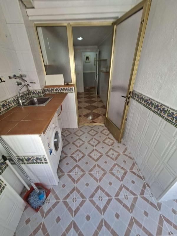 Sale of apartment in Piso en Las Piscinas Naturales, Torrevieja, Torrevieja
photo 2