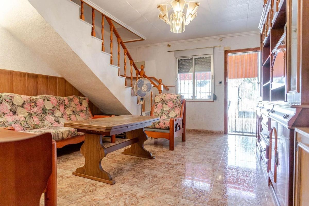 Venta de chalet adosado en Chalet adosado en Calle de las Dalias, La Siesta - El Salado - Torreta, Torrevieja , Torrevieja photo 5