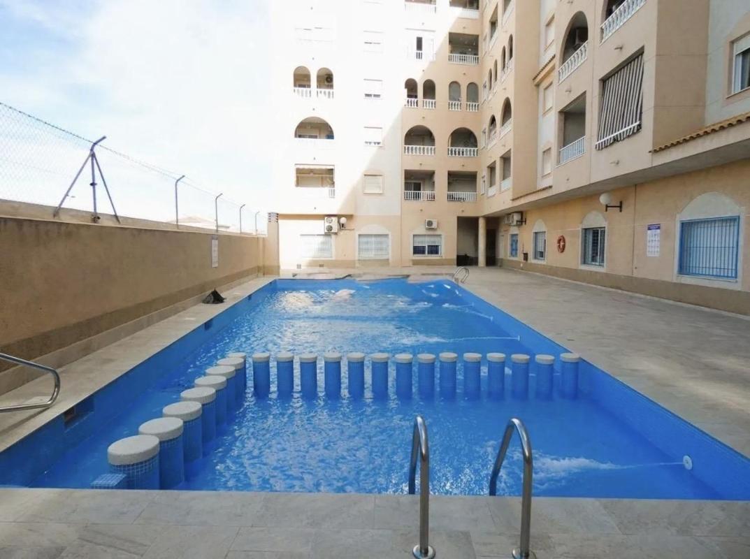 Sprzedaż mieszkania w Piso en Ronda D. Ricardo Lafuente Aguado, El Molino, Torrevieja, Torrevieja
photo 2