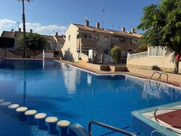 Venta de piso en Piso en Avenida de la Mancha, Aguas Nuevas, Torrevieja, Torrevieja
 photo 2