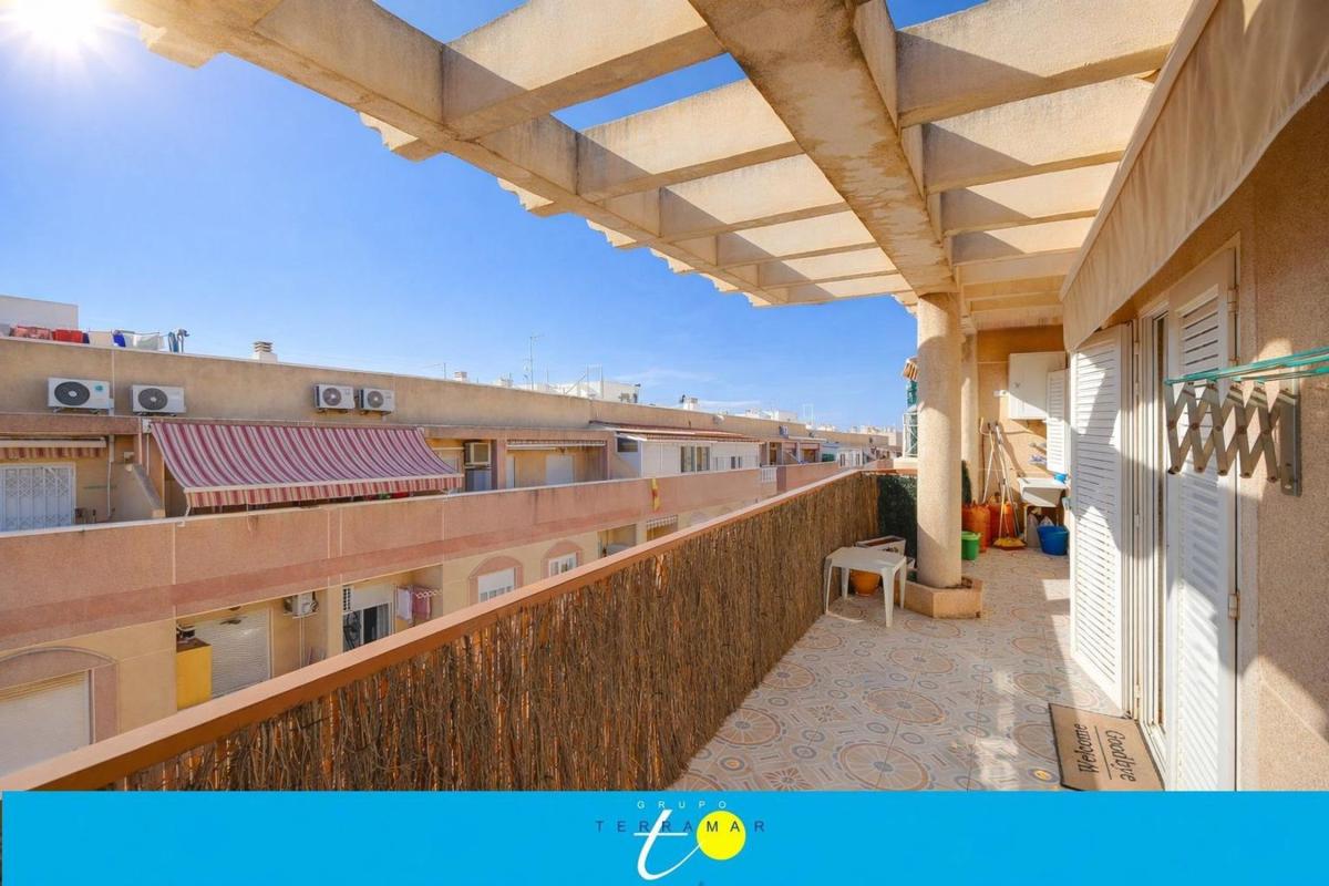 Продажа пентхауса на Ático en Calle del Huerto, 50, Parque de las Naciones, Torrevieja, Торревьеха photo 2
