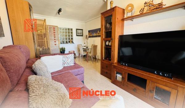 Venta de piso en Piso en Avenida de las Cortes Valencianas, Parque Acuático - Sector 25, Torrevieja, Torrevieja
 photo 1