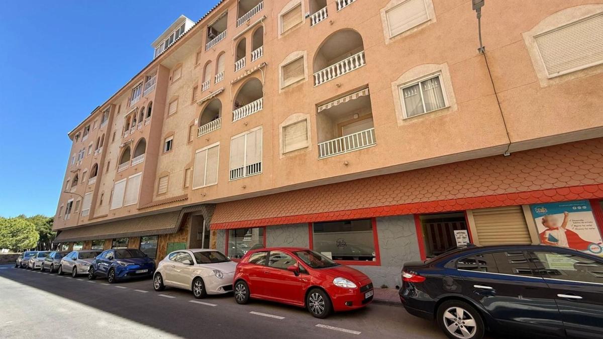 Sprzedaż mieszkania w Piso en El Acequión, Torrevieja, Torrevieja
photo 1