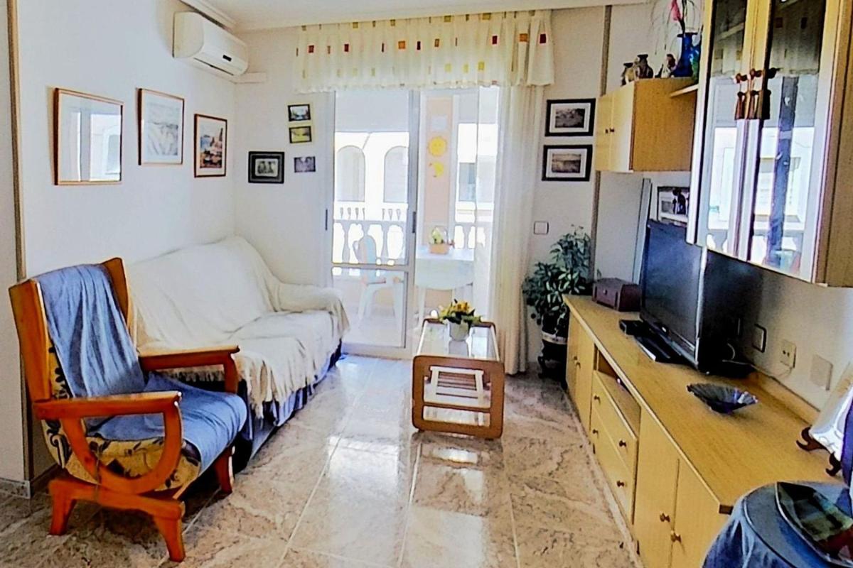 Sprzedaż mieszkania w Piso en Avenida de Pinoso, 12, El Acequión, Torrevieja, Torrevieja
photo 2