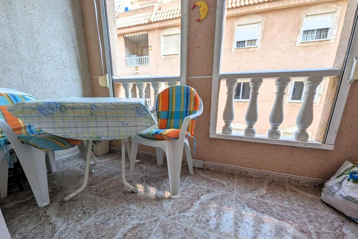 Sprzedaż mieszkania w Piso en Avenida de Pinoso, 12, El Acequión, Torrevieja, Torrevieja
photo 4