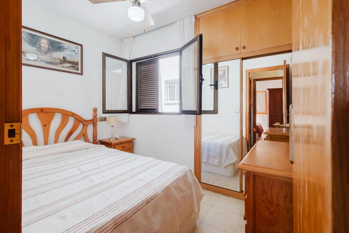 Sprzedaż mieszkania w Piso en Calle Santomera, El Acequión, Torrevieja, Torrevieja
photo 3