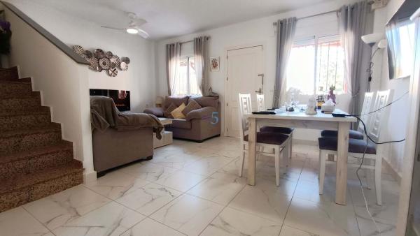 Independent chalet for sale in Casa o chalet en La Siesta - El Salado - Torreta, Torrevieja, Torrevieja
 photo 3