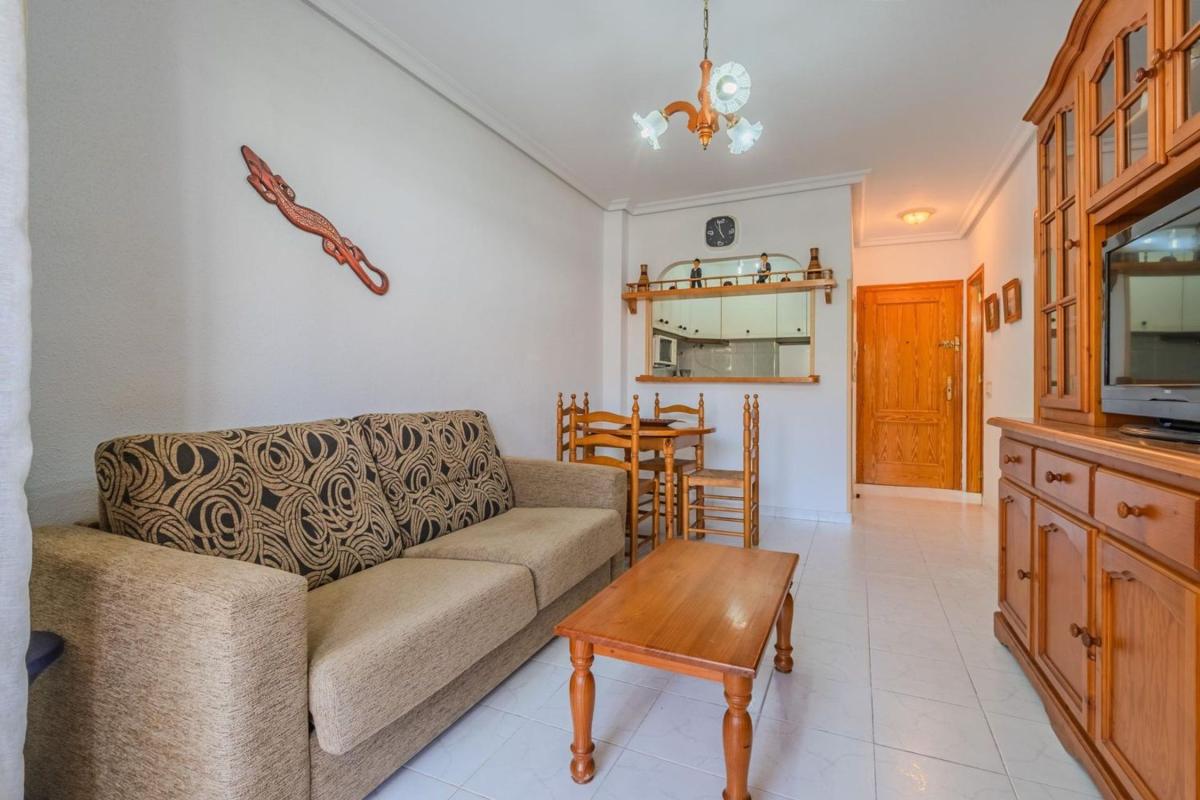 Sprzedaż mieszkania w Piso en Avenida Bélgica, 23, Los Europeos, Torrevieja, Torrevieja
 photo 4