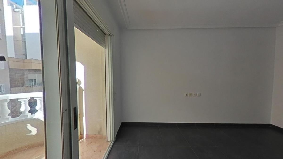 Venta de piso en Piso en Calle Radio Murcia, Las Piscinas Naturales, Torrevieja, Torrevieja
photo 4