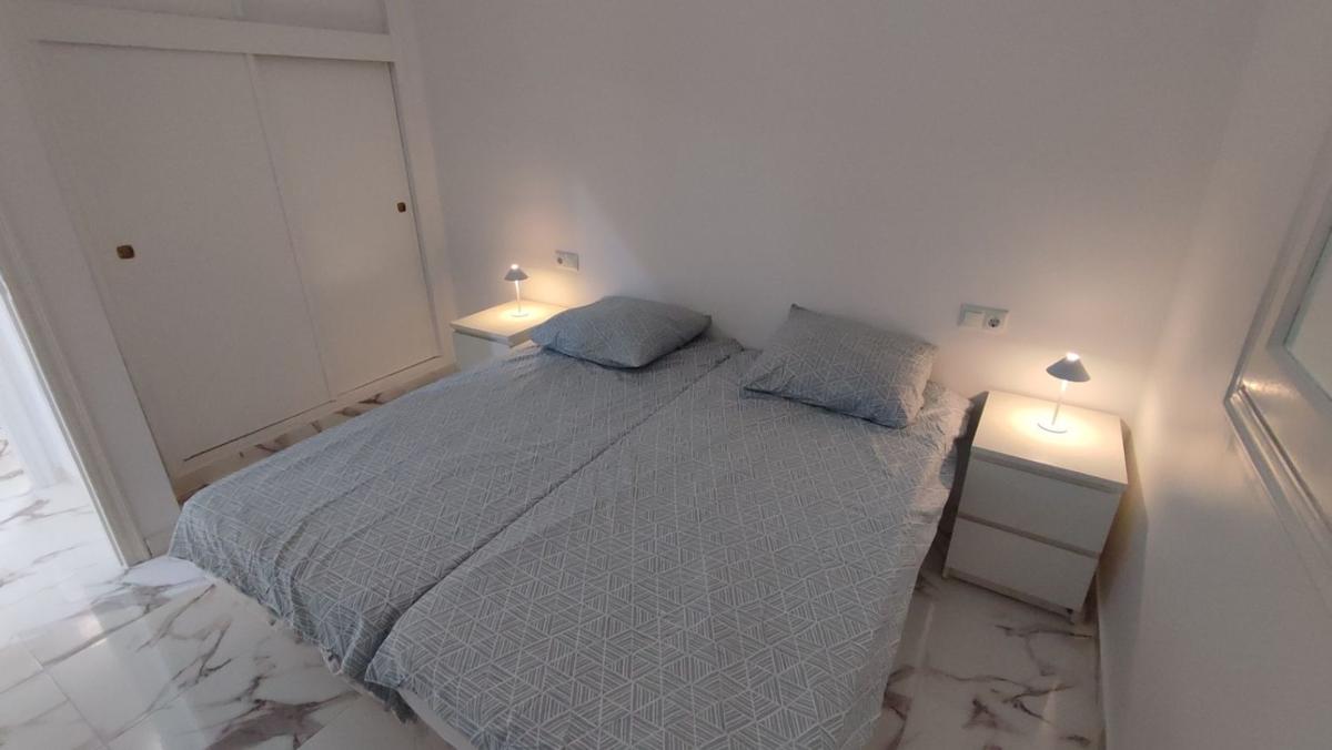 Sprzedaż mieszkania w Piso en Avenida de Holanda, 38, Los Europeos, Torrevieja, Torrevieja
photo 5