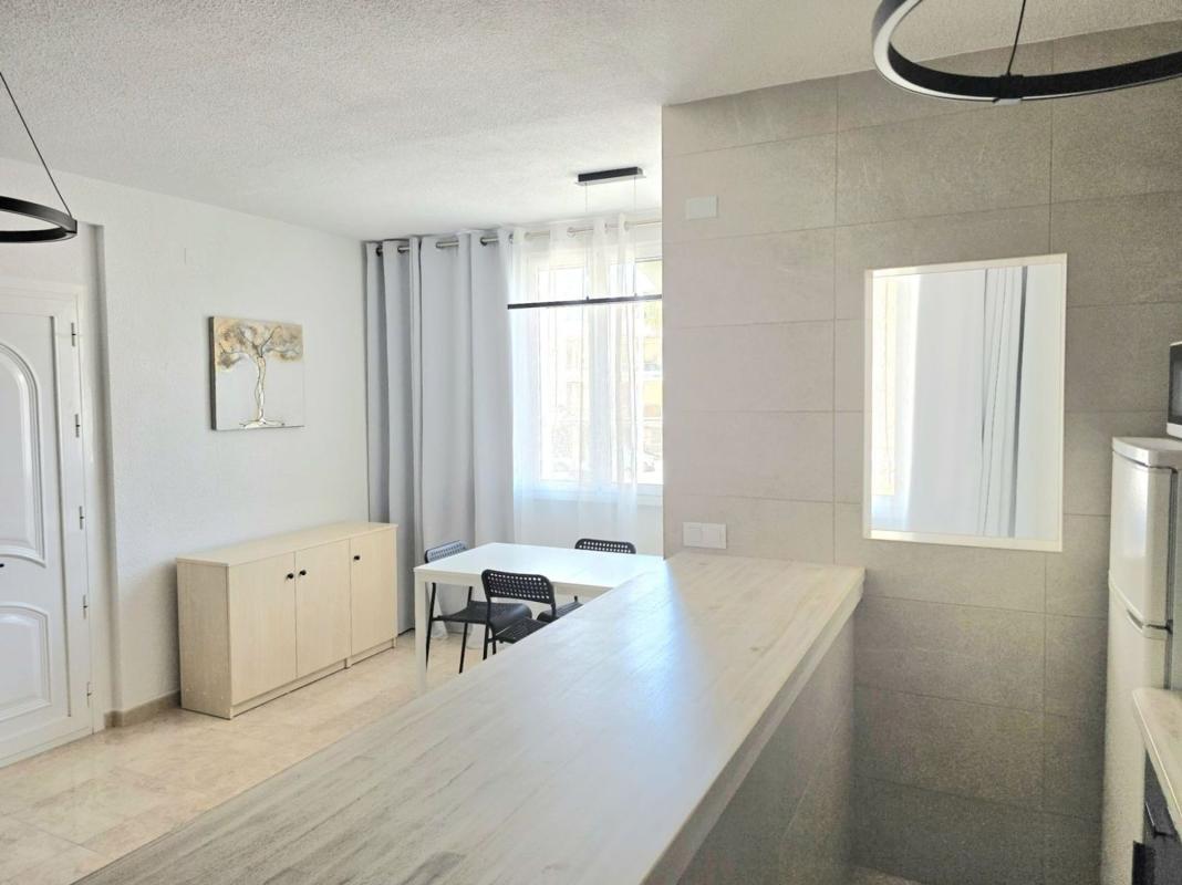 Sprzedaż mieszkania w Piso en Gaspar Perrelló, Torrevieja, Torrevieja
photo 4
