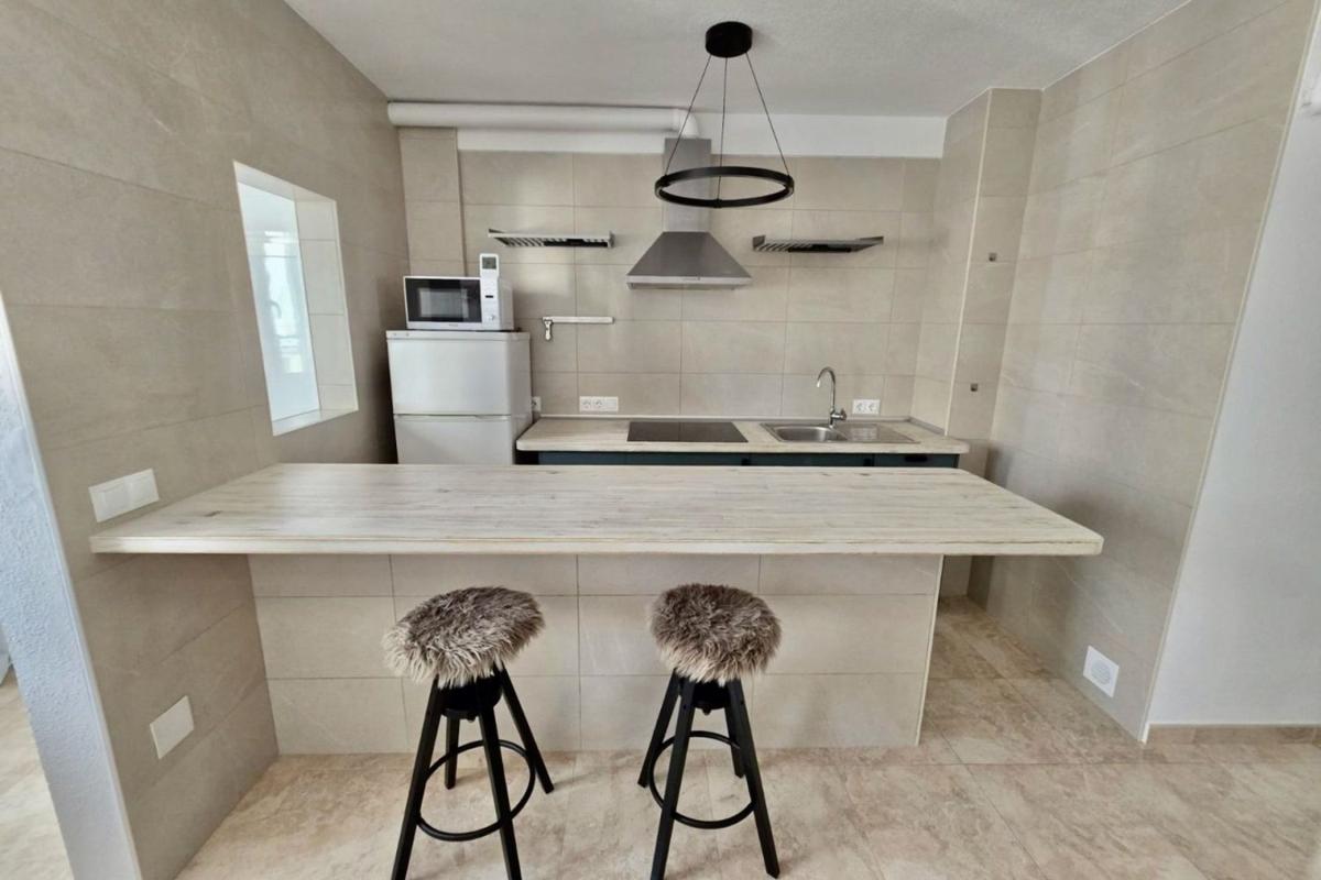 Sale of apartment in Piso en Gaspar Perrelló, Torrevieja, Torrevieja
 photo 3