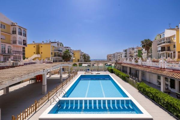 Duplex na sprzedaż w Dúplex en Avenida Don Juan de Austria, La Veleta, Torrevieja, Torrevieja photo 1
