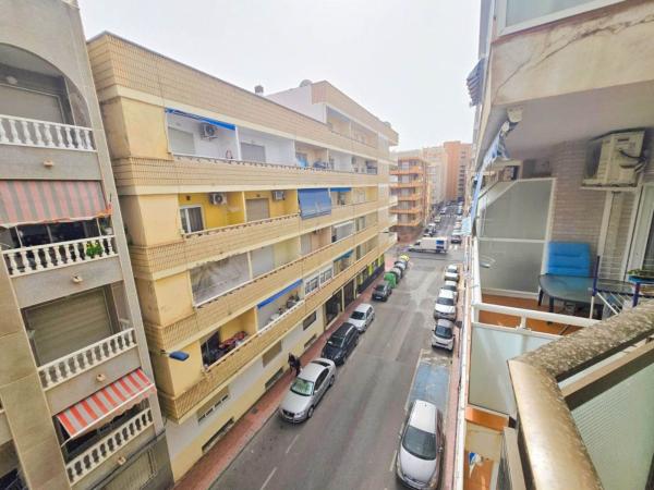 Venta de piso en Piso en Calle Goleta, Playa del Cura, Torrevieja, Torrevieja
photo 1