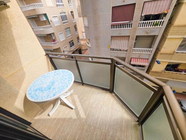 Venta de piso en Piso en Calle Goleta, Playa del Cura, Torrevieja, Torrevieja
 photo 4