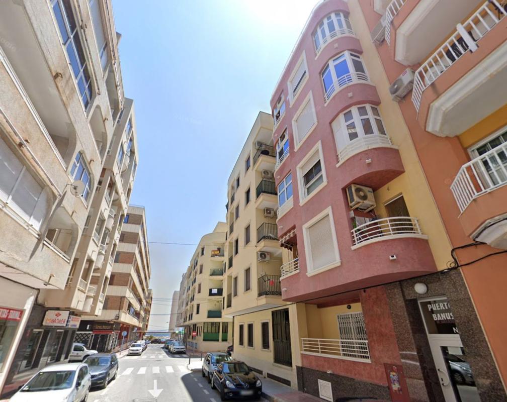 Venta de piso en Piso en Calle Beniajan, 9, El Acequión, Torrevieja, Torrevieja
photo 1