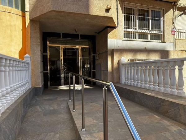 Продажа квартиры на Piso en Calle Arrecife, 9, Punta Prima, Torrevieja, Торревьеха
photo 1