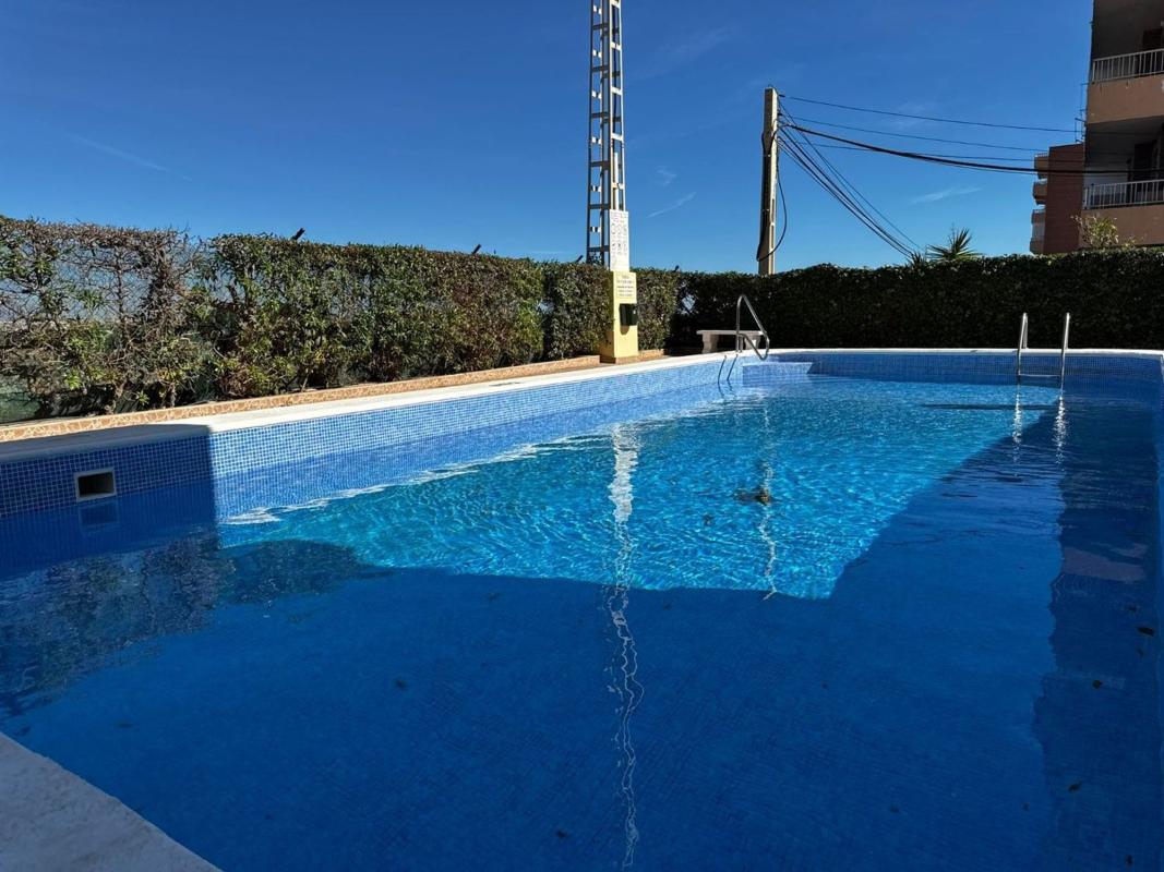 Продажа квартиры на Piso en Calle Arrecife, 9, Punta Prima, Torrevieja, Торревьеха
 photo 2
