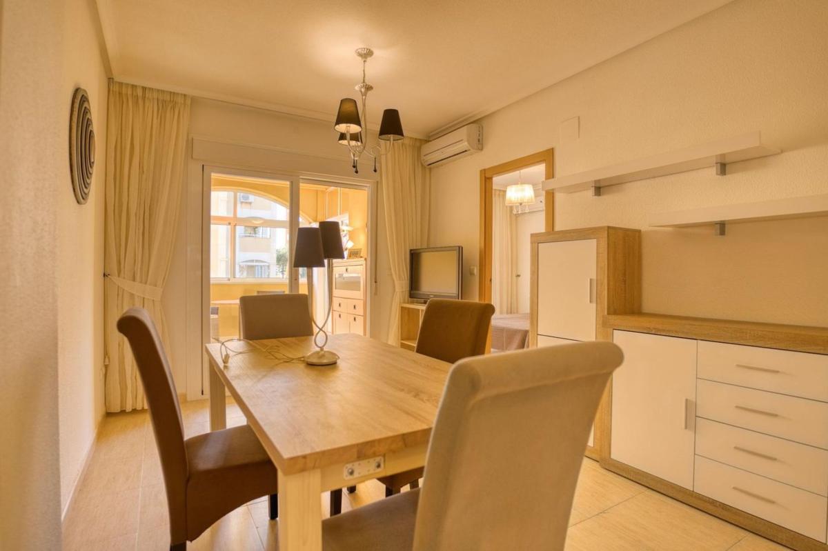 Venta de piso en Piso en Ronda José Samper García, Torreblanca, Torrevieja, Torrevieja
photo 2