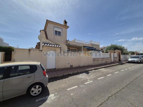 Chalet pareado en Los Balcones - Los Altos del Edén, Torrevieja photo 1