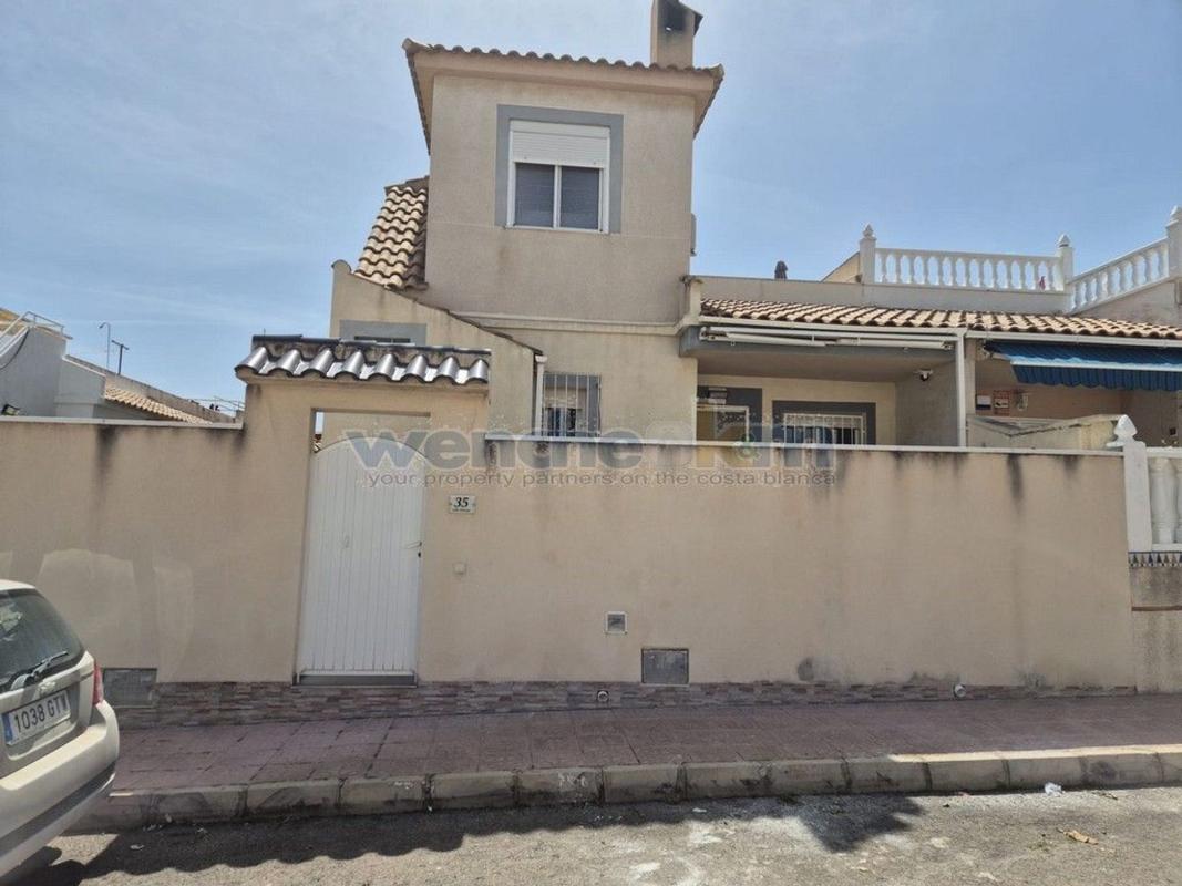 Venta de chalet independiente en Chalet pareado en Los Balcones - Los Altos del Edén, Torrevieja, Torrevieja
photo 3