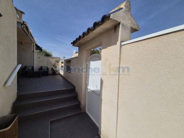 Chalet pareado en Los Balcones - Los Altos del Edén, Torrevieja photo 4