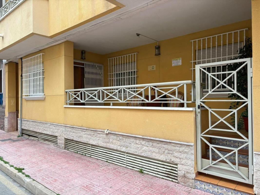 Propiedades en venta y alquiler en España photo 1