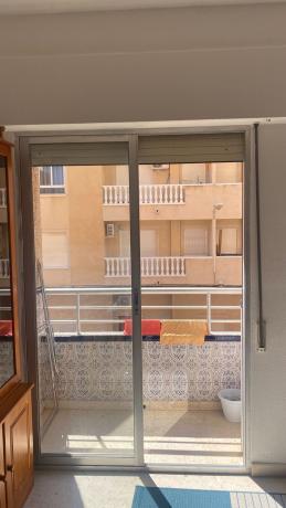 Продажа квартиры на Piso en Calle la Loma, 109, Avenida Habaneras - Curva de Palangre, Torrevieja, Торревьеха
thumbnail 1