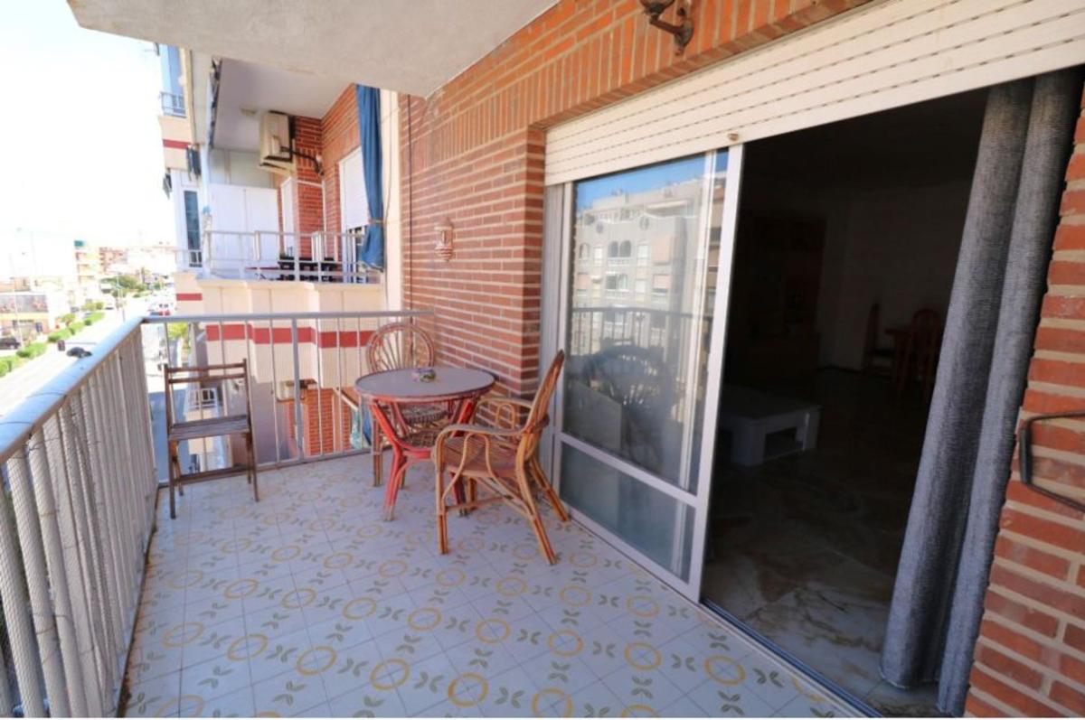Venta de piso en Piso en Avenida Doctor Gregorio Marañón, El Acequión, Torrevieja, Torrevieja
photo 4