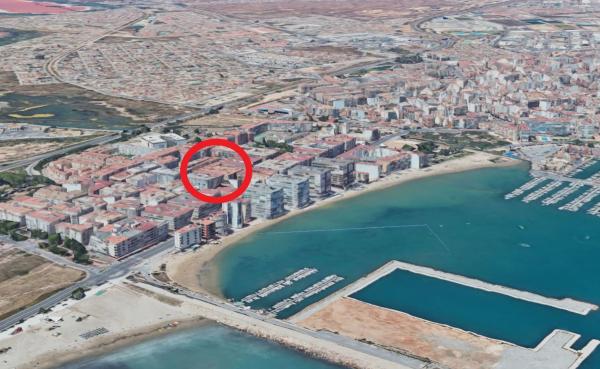 Sprzedaż mieszkania w Piso en Calle San Miguel de Salinas, 12, El Acequión, Torrevieja, Torrevieja
 photo 1