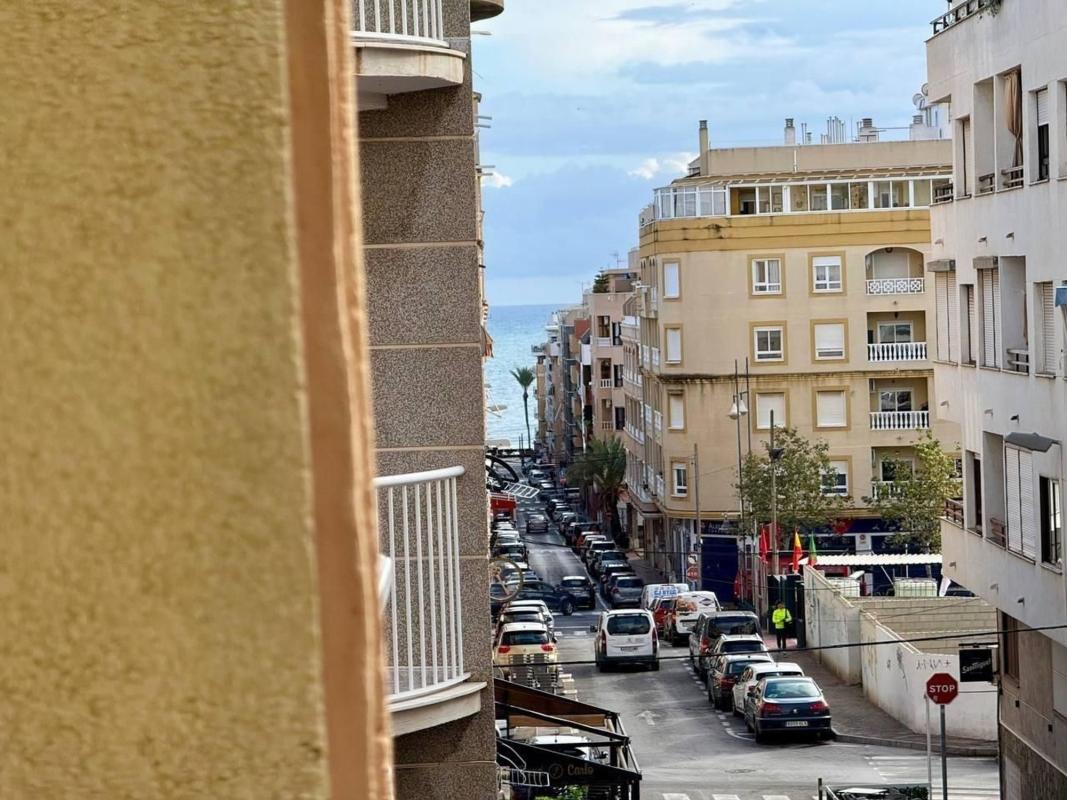 Venta de piso en Piso en Antonio Machado, Torrevieja, Torrevieja
photo 4