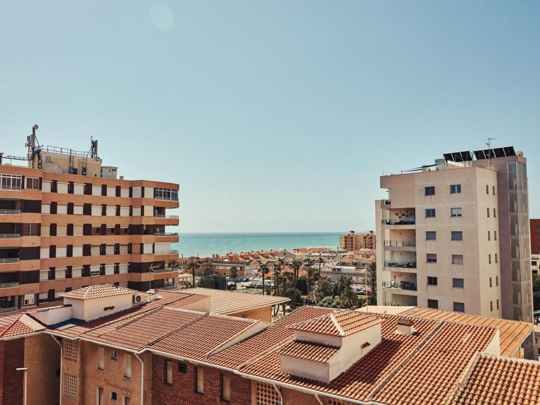 Sprzedaż mieszkania w Piso en Avenida Virgen del Carmen, Gaspar Perrelló, Torrevieja, Torrevieja
photo 5