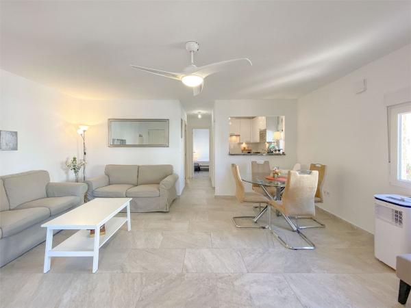 Venta de piso en Piso en Avenida de Francia, Los Europeos, Torrevieja, Torrevieja
 photo 1