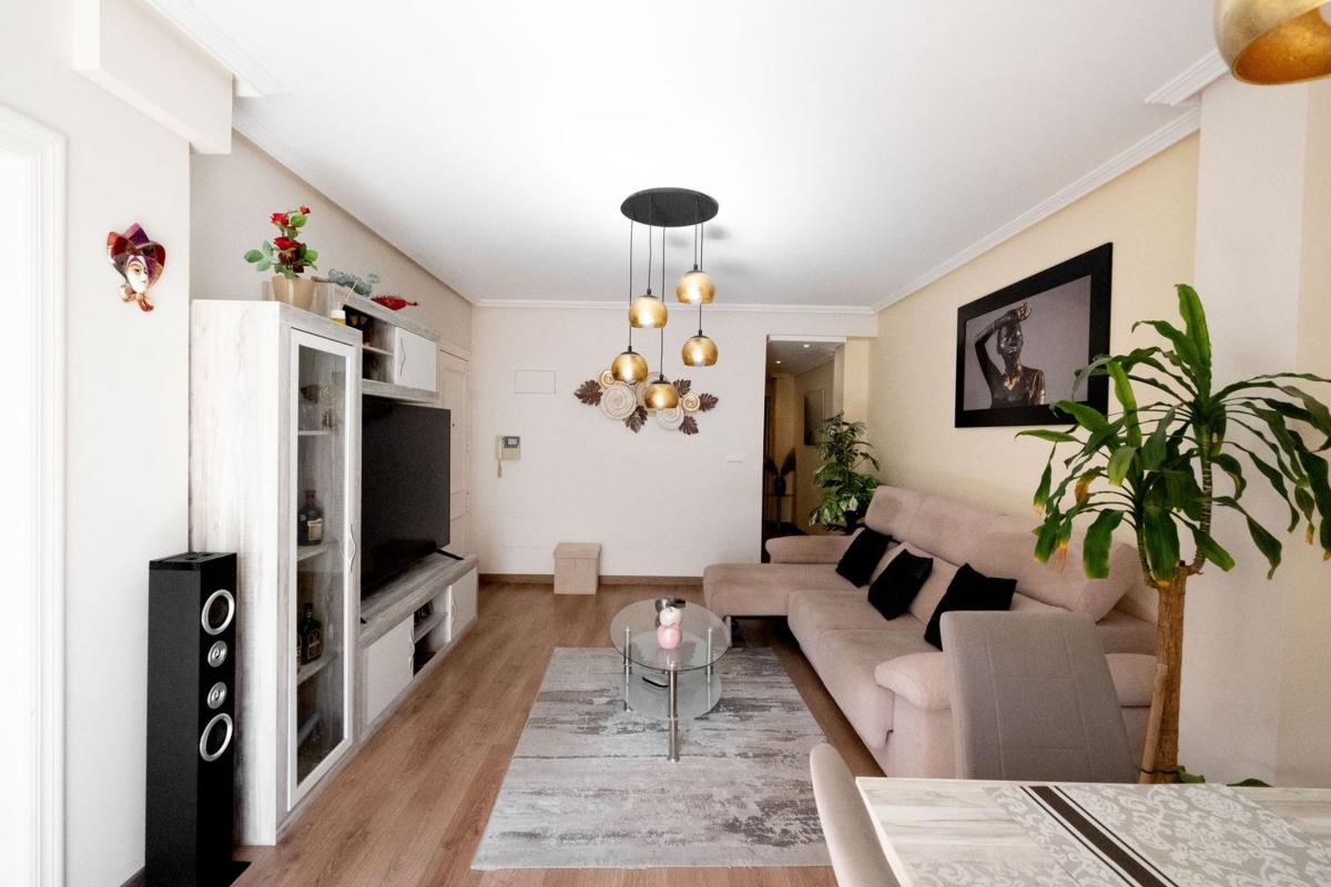 Продажа квартиры на Piso en Calle Corbeta, Playa del Cura, Torrevieja, Торревьеха
photo 2
