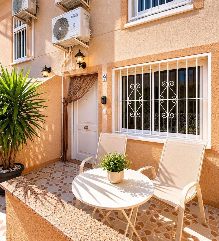 Продажа квартиры на Piso en Avenida de Inglaterra, 48, Los Europeos, Torrevieja, Торревьеха
photo 3