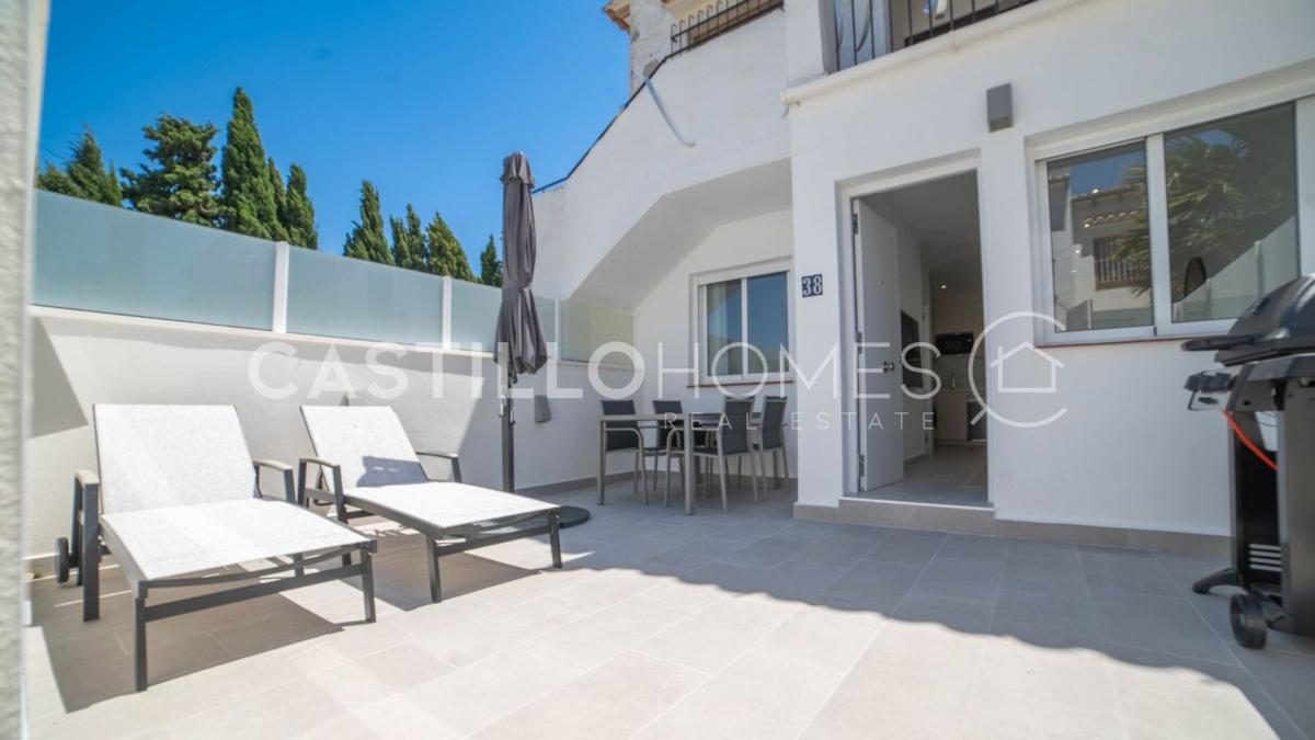 Venta de piso en Piso en ur lago jardin, 9, Los Balcones - Los Altos del Edén, Torrevieja, Torrevieja
photo 1