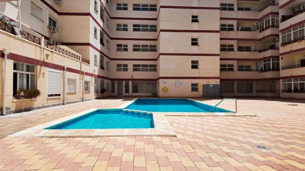 Sprzedaż mieszkania w Piso en Calle San Julián, Parque de las Naciones, Torrevieja, Torrevieja
photo 1