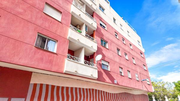 Sprzedaż mieszkania w Piso en Calle San Julián, Parque de las Naciones, Torrevieja, Torrevieja
 photo 4