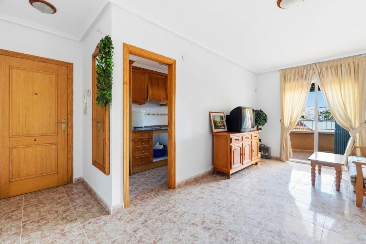 Продажа квартиры на Piso en Avenida Diego Ramírez Pastor, Playa de los Locos, Torrevieja, Торревьеха
photo 2