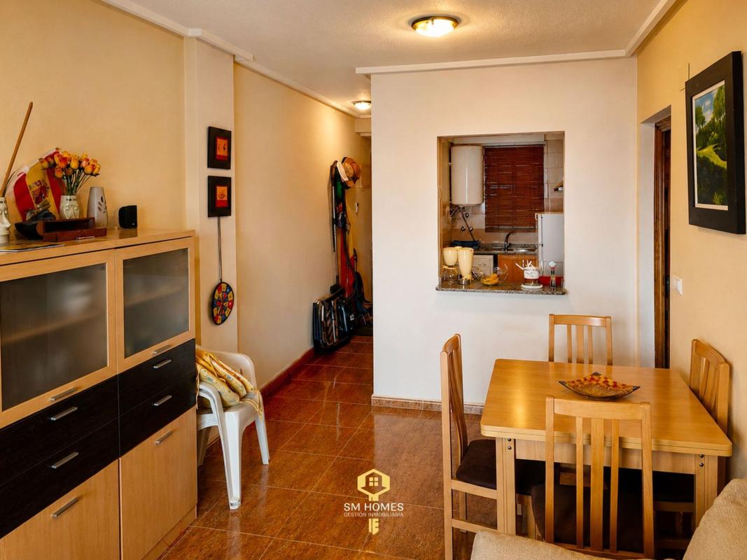 Venta de piso en Piso en Calle Caritas, Parque Acuático - Sector 25, Torrevieja, Torrevieja
photo 2